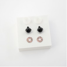 Глаза чашечка размер около 1,5 см. Цвет - голограмма серо-розовый