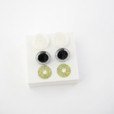 Глаза чашечка размер около 2,6 см. Цвет -  зеленый светлый