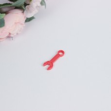 Инструмент красный (гаечный ключ) - декор пластиковый красный