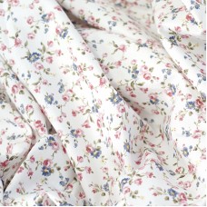 Сатин. 100% хлопок. ЦВЕТ - мелкие пудовые и синие цветы на белом