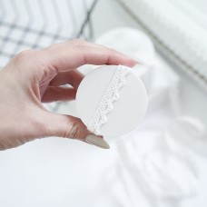 Кружево ажурная полумесячная цепочка. Ширина - около 1 см. Цвет - белый Кружево ажурная полумесячная цепочка. Ширина - около 1 см. Цвет - белый