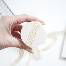 Хлопковое кружево орнамент. Цвет натуральный Хлопковое кружево орнамент. Цвет натуральный