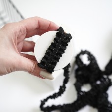 Хлопковое кружево резинка (по центру). Цвет черный Хлопковое кружево резинка (по центру). Цвет черный