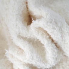 Мех «козленок». Цвет молочный