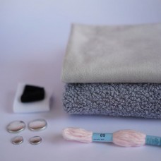 Набор тканей для пошива "Овечка-подушка" серый (тело) мех (серо-голубой)